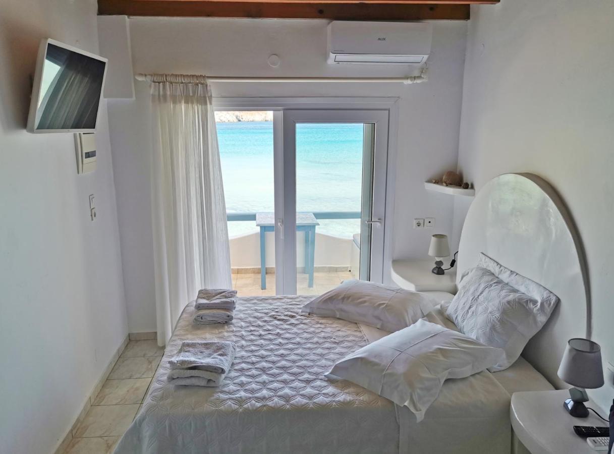Blue Mare Apartments On The Beach Firopotamos Dış mekan fotoğraf