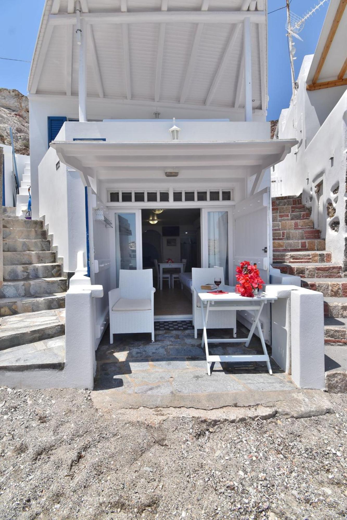 Blue Mare Apartments On The Beach Firopotamos Oda fotoğraf