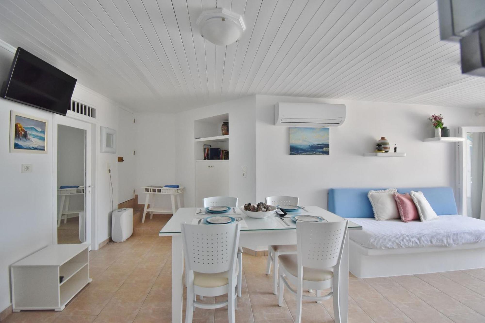 Blue Mare Apartments On The Beach Firopotamos Oda fotoğraf