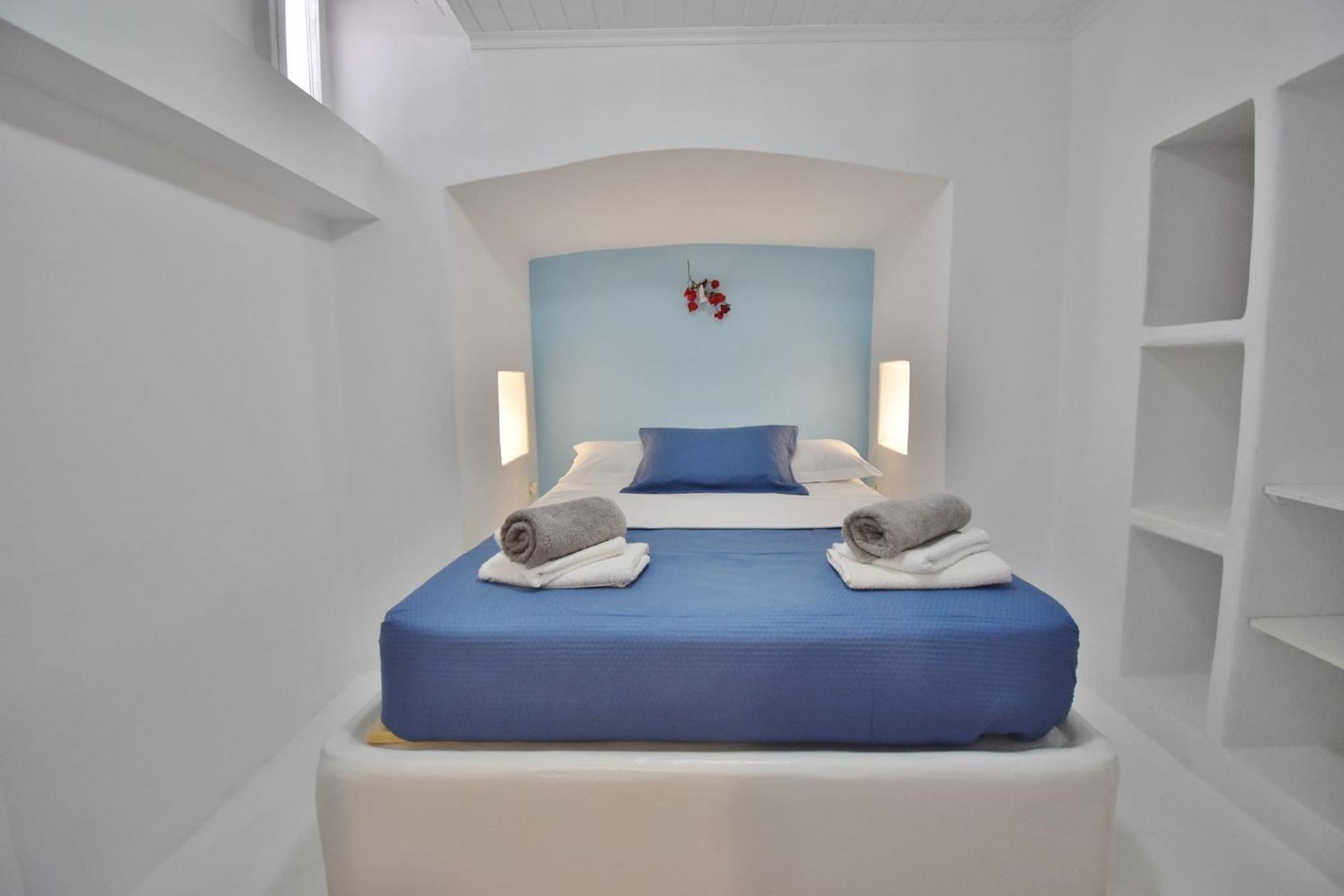 Blue Mare Apartments On The Beach Firopotamos Oda fotoğraf