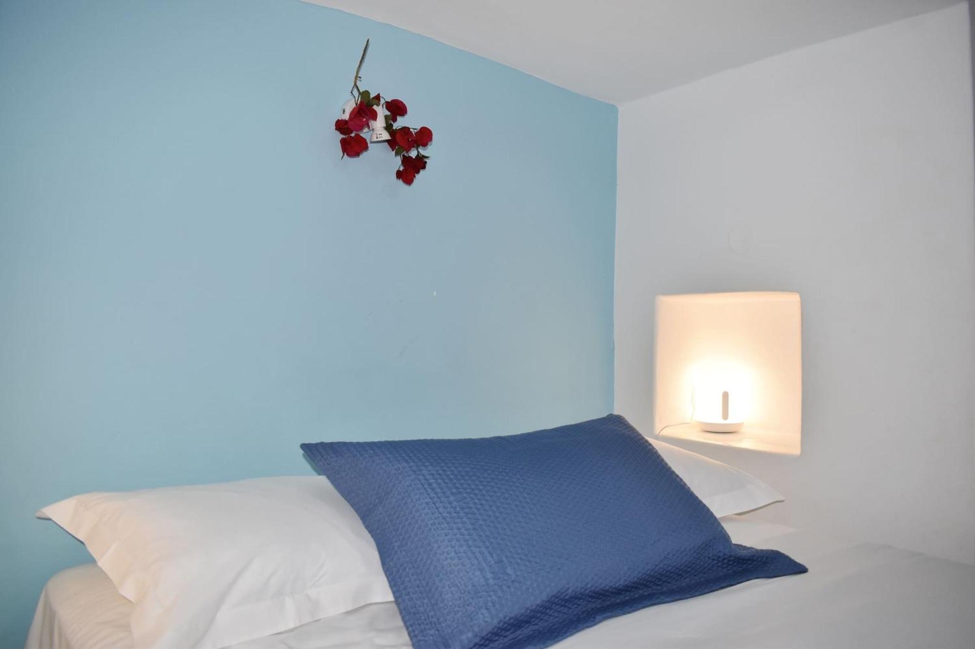 Blue Mare Apartments On The Beach Firopotamos Oda fotoğraf