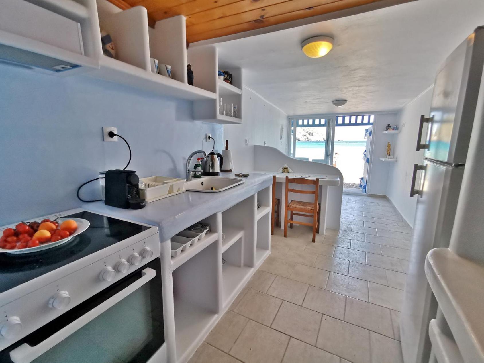 Blue Mare Apartments On The Beach Firopotamos Oda fotoğraf