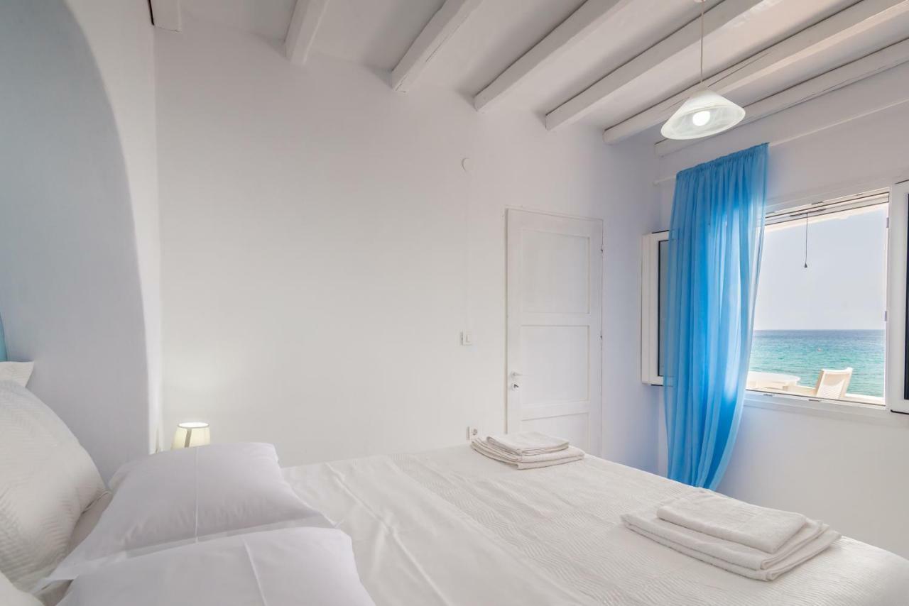 Blue Mare Apartments On The Beach Firopotamos Dış mekan fotoğraf